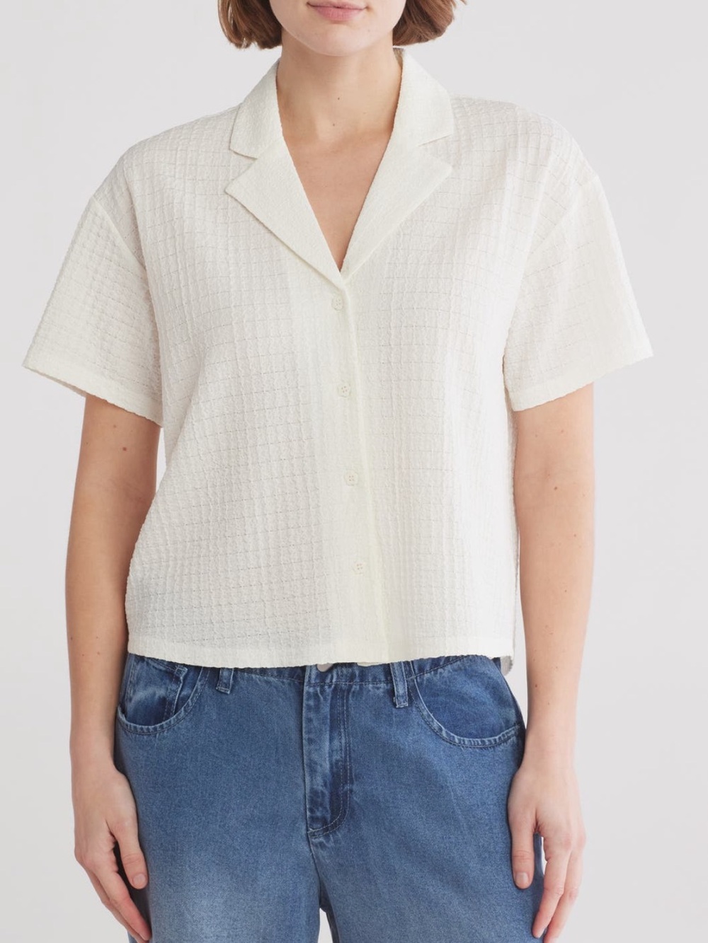 DR2 Textured Button-up shirt